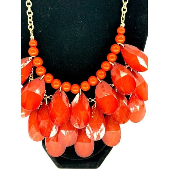 Costume Jewelry from Local Estate Sale – Necklace and Matching Earrings only $12 - Picture 4 of 6